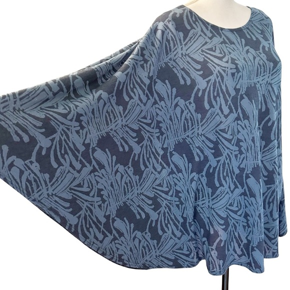 NWT Anthony Originals Poncho Knit Sweater Top Women’s SZ M/L in Blue Tonal Print - Picture 4 of 9